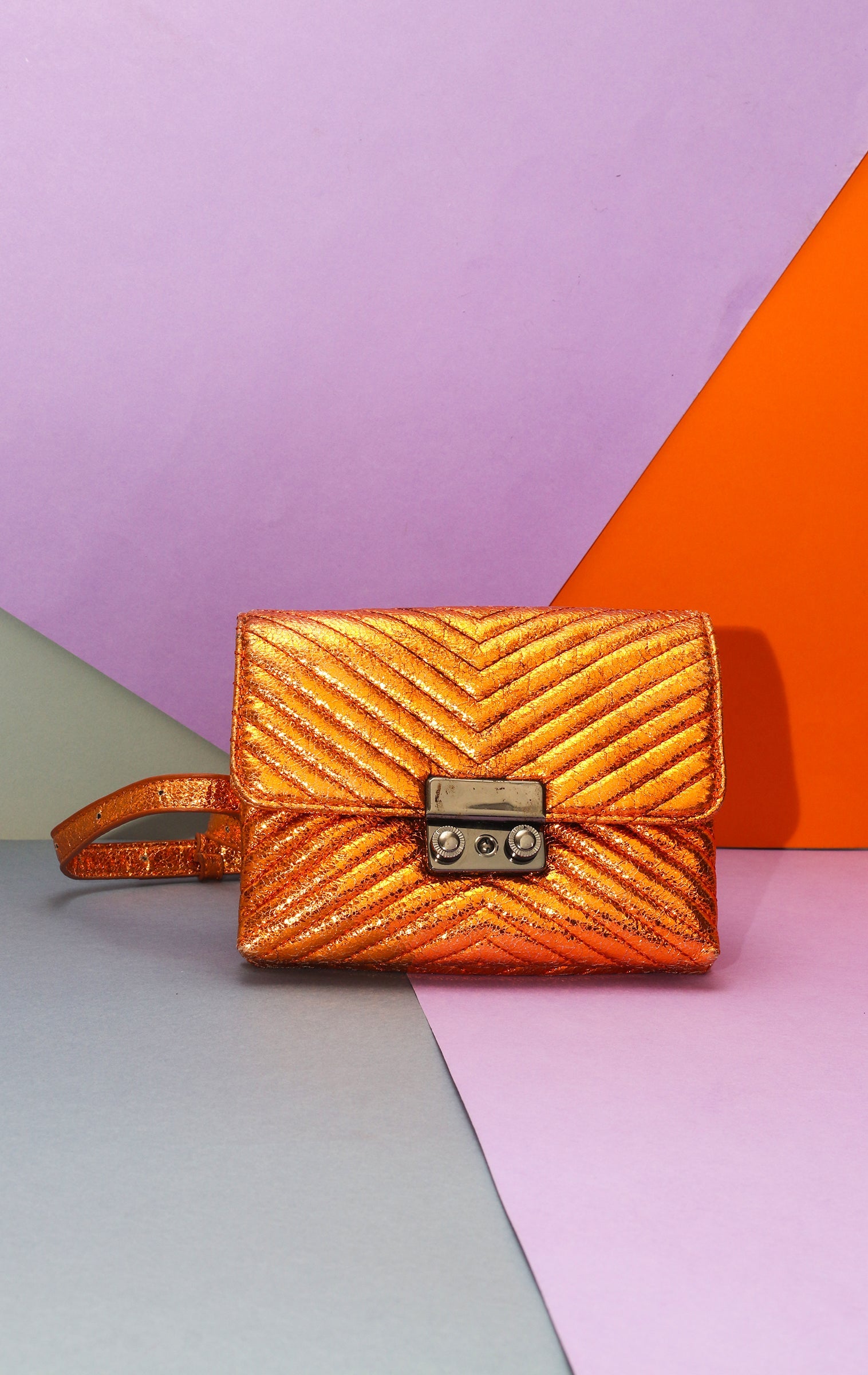 PARFOIS BELT BAG - Orange metallic - 19 x 14 cm