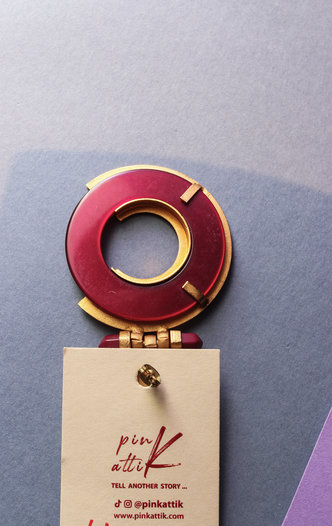 EARRING - Gold with burgundy