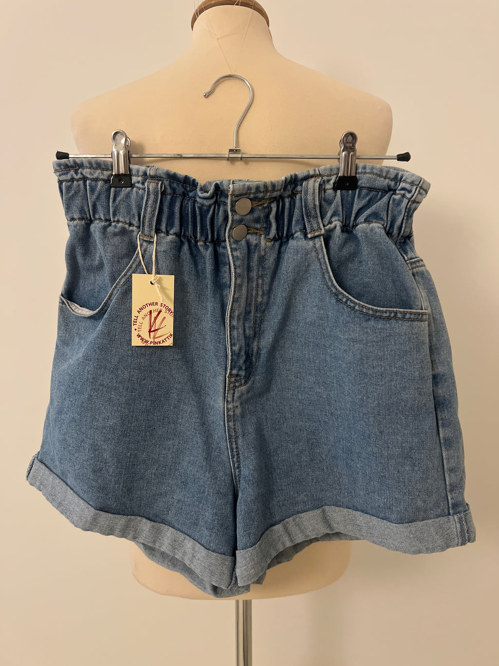 FOREVER21 SHORTS-denim-Large