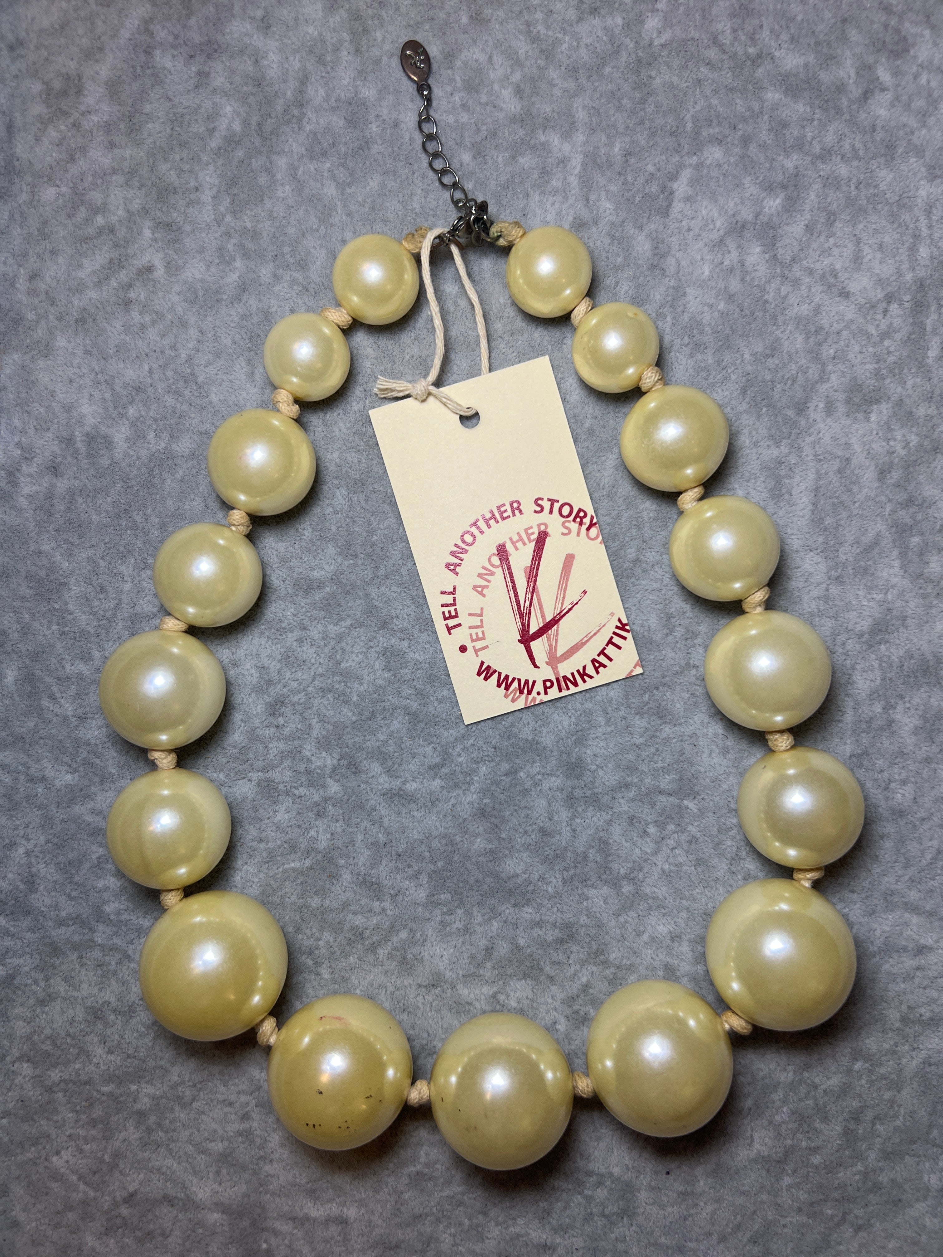 ACCESSORIZE NECKLACE - Statement pearls