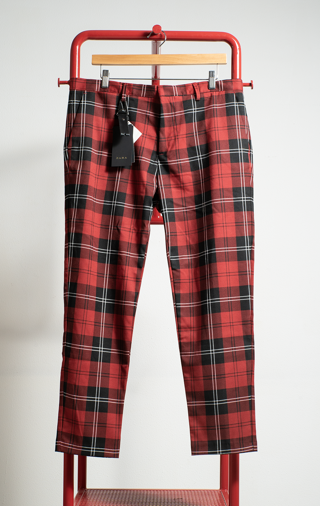 MEN ZARA PANTS - Red Tartan - XLarge