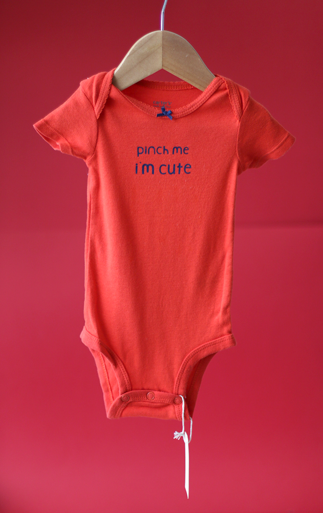 KIDS CARTERS BODY - Red with " Pinch me im cute" print - 3 month