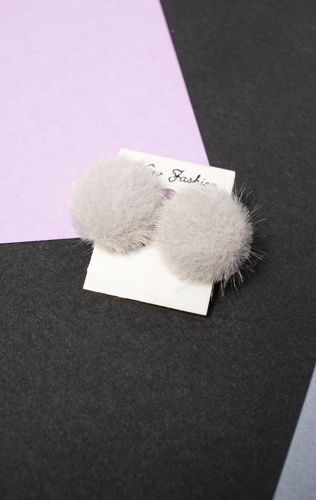 NEW FASHION EARRINGS - Grey Faux fur hald bubble