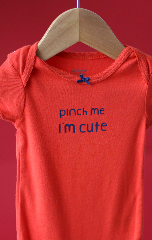 KIDS CARTERS BODY - Red with " Pinch me im cute" print - 3 month