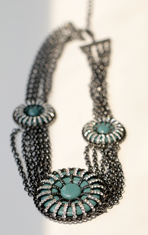 NECKLACE - Black and silver